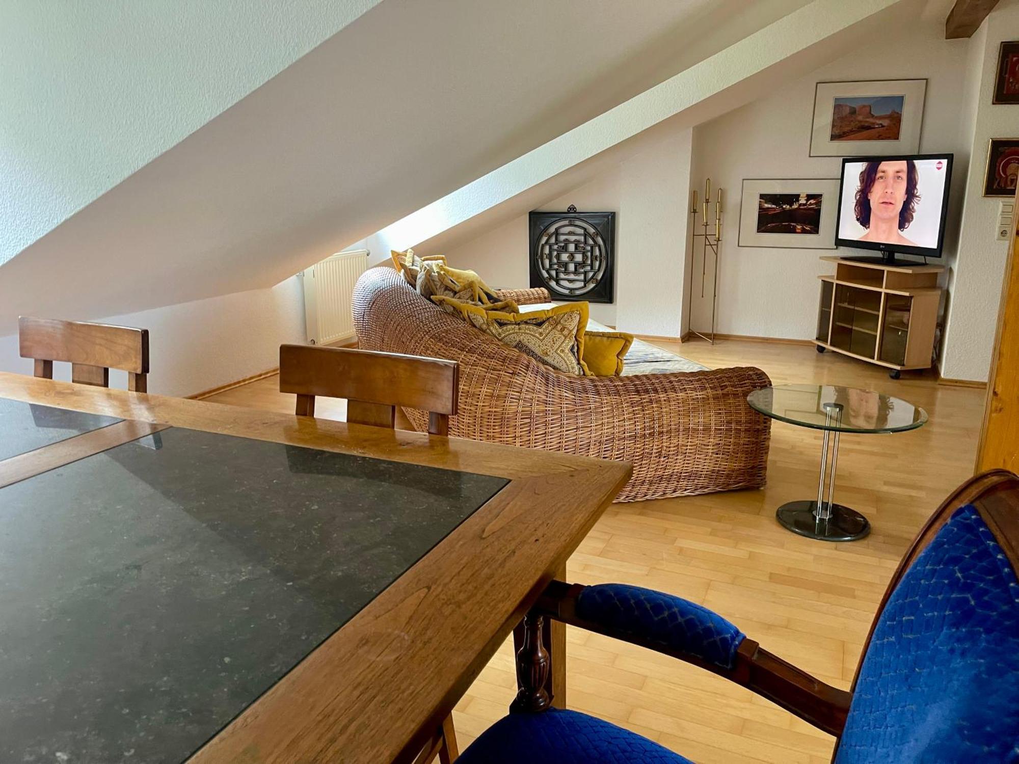 Wunderschoenes Grosses 3 Zimmer Apartament Zentrum Goldstadt Familienfreundlich Mit Garage 포르츠하임 외부 사진